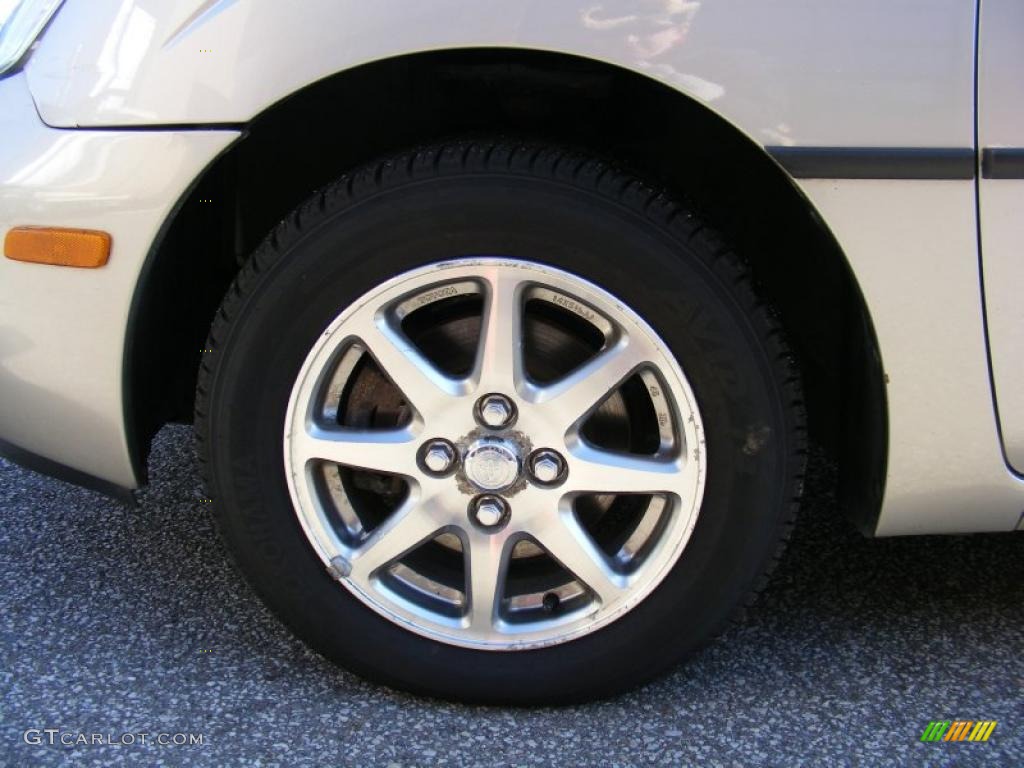 2002 Toyota Prius Hybrid Wheel Photos