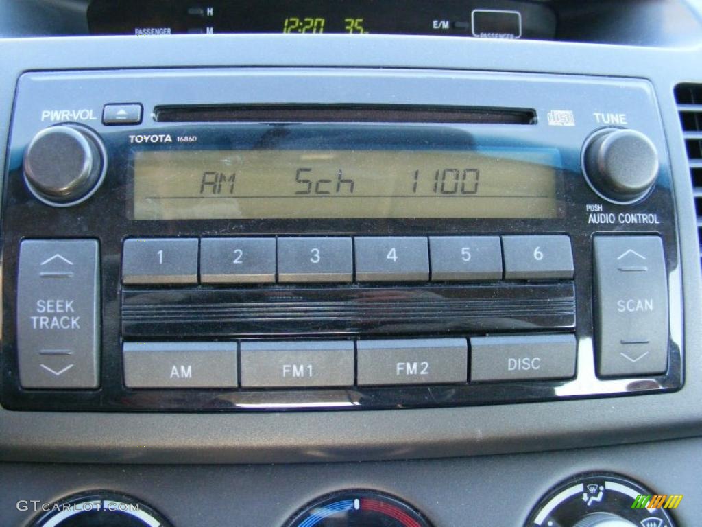 2006 Camry LE - Black / Stone Gray photo #20