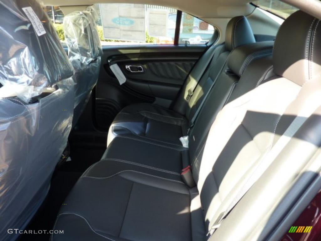 2011 Ford Taurus Limited AWD interior Photo #40598321