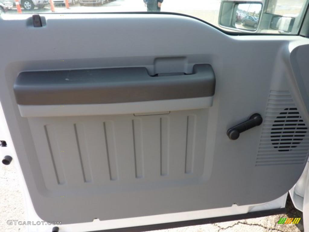 2011 Ford F250 Super Duty XL Regular Cab 4x4 Steel Gray Door Panel Photo #40599533