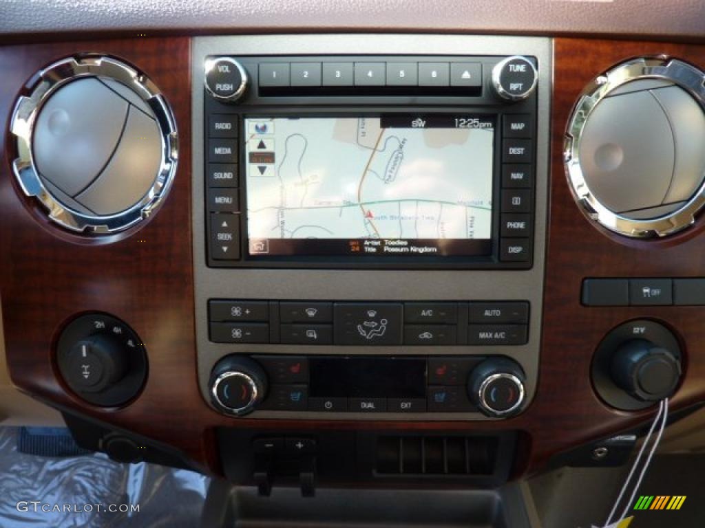 2011 F250 Super Duty King Ranch Crew Cab 4x4 - Forest Green Metallic / Chaparral Leather photo #18