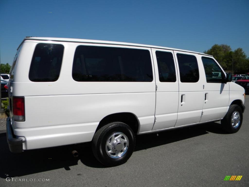 2000 E Series Van E350 SD Extended Passenger - Oxford White / Medium Graphite photo #7