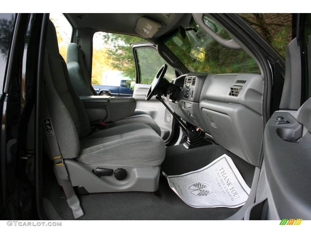 Medium Flint Interior 2004 Ford F350 Super Duty XLT Regular Cab 4x4 Dually Photo #40603801