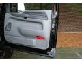 Black - F350 Super Duty XLT Regular Cab 4x4 Dually Photo No. 28