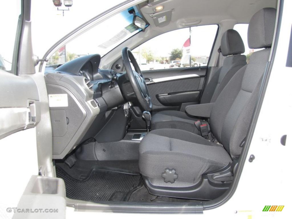 2010 Aveo LT Sedan - Summit White / Charcoal photo #8