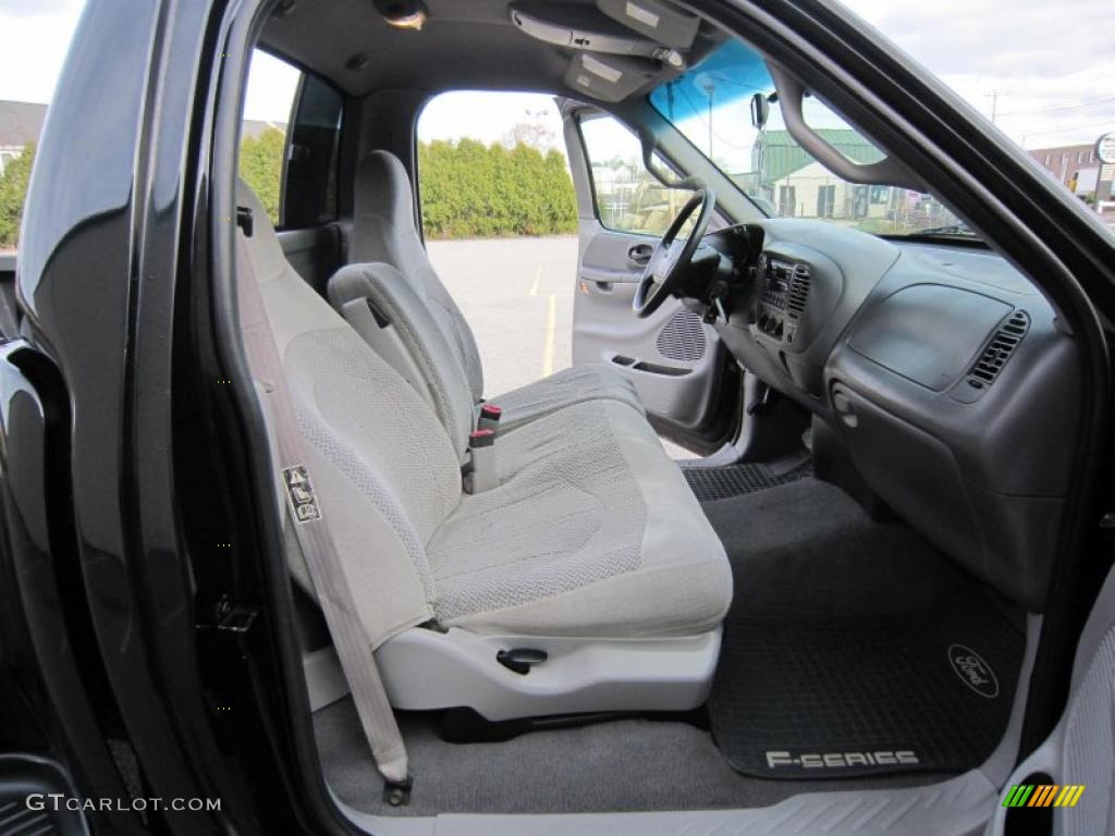 Medium Graphite Interior 2000 Ford F150 XLT Regular Cab 4x4 Photo #40604953