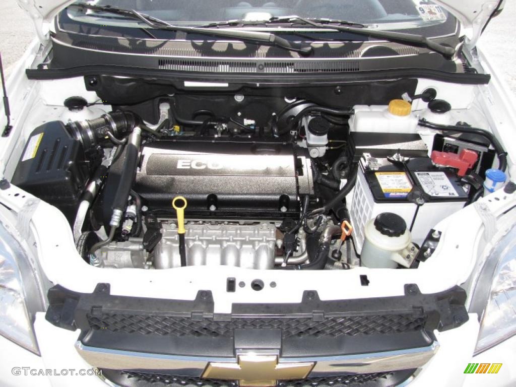 2010 Aveo LT Sedan - Summit White / Charcoal photo #16