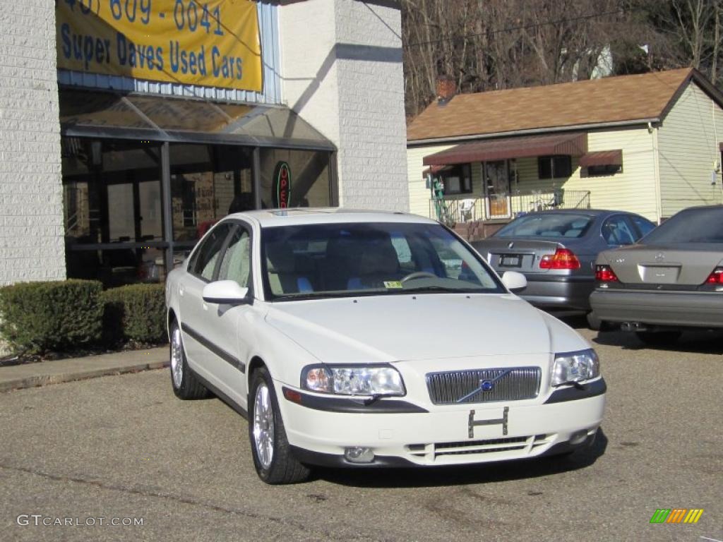 2001 S80 T6 - White / Light Sand photo #2