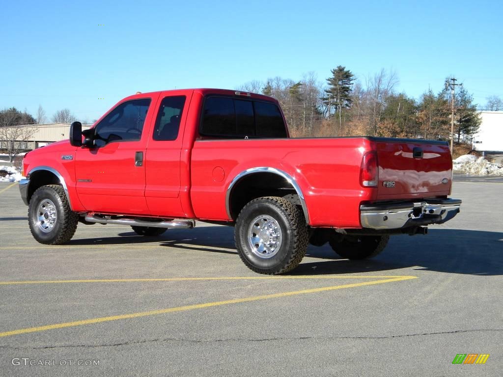 2003 F250 Super Duty XLT SuperCab 4x4 - Red Clearcoat / Medium Flint Grey photo #6