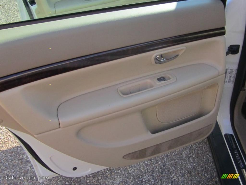 2001 S80 T6 - White / Light Sand photo #17