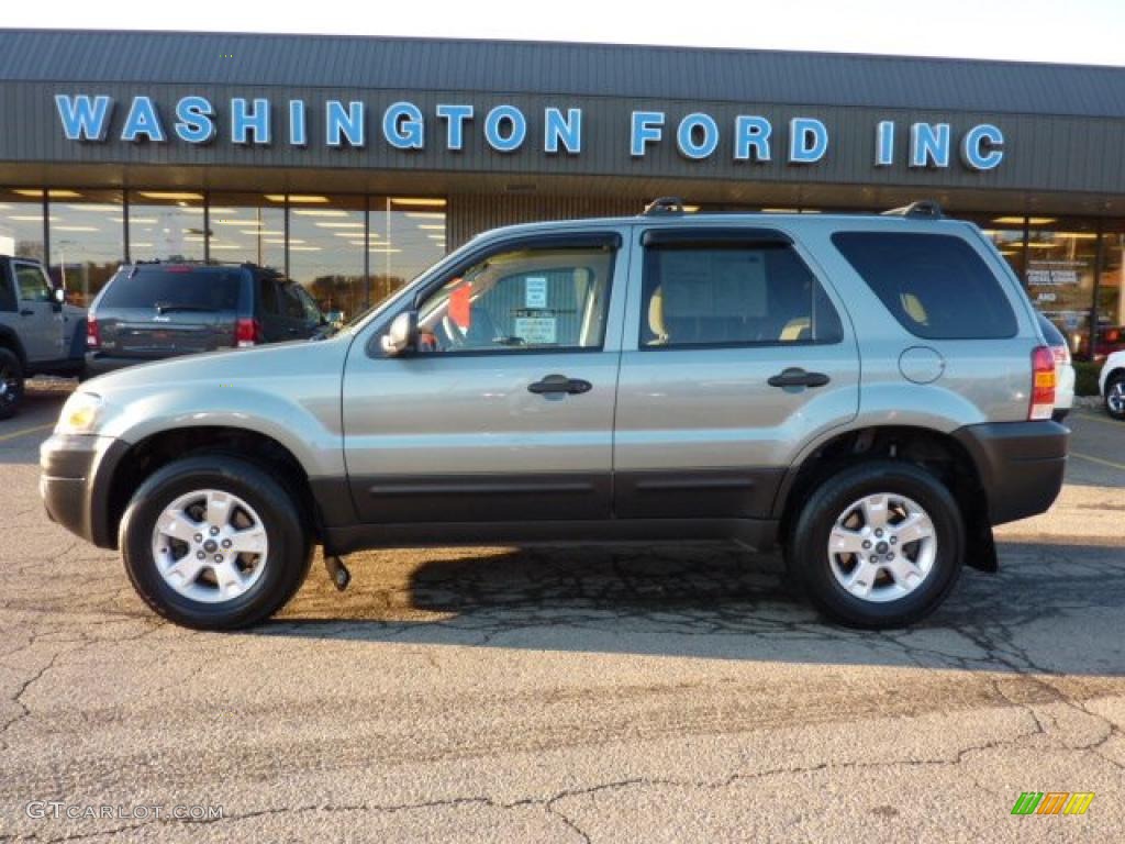 2006 Escape XLT V6 4WD - Titanium Green Metallic / Medium/Dark Pebble photo #1