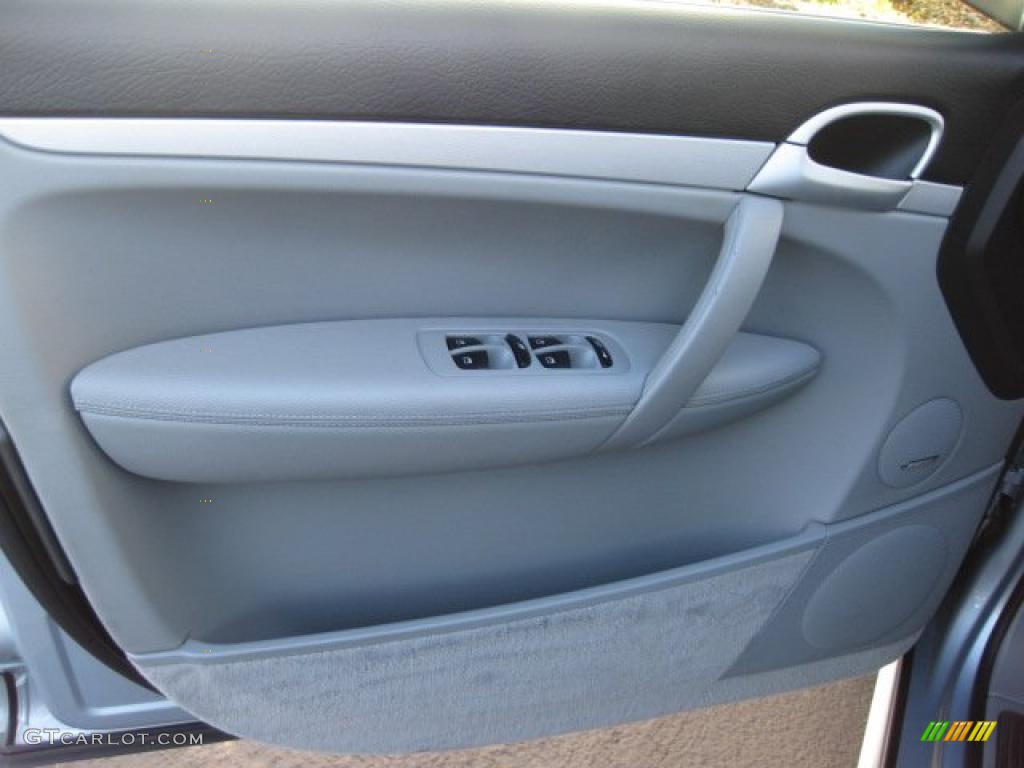 2006 Porsche Cayenne S Titanium Black/Steel Grey Door Panel Photo #40608737