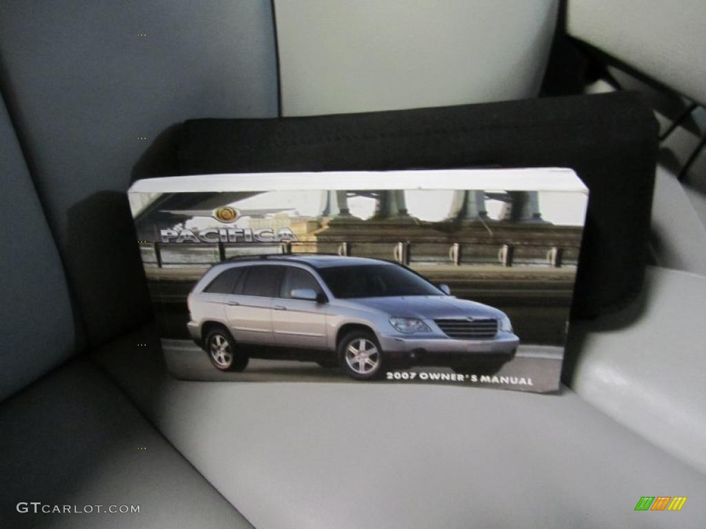 2007 Pacifica Touring AWD - Bright Silver Metallic / Pastel Slate Gray photo #28