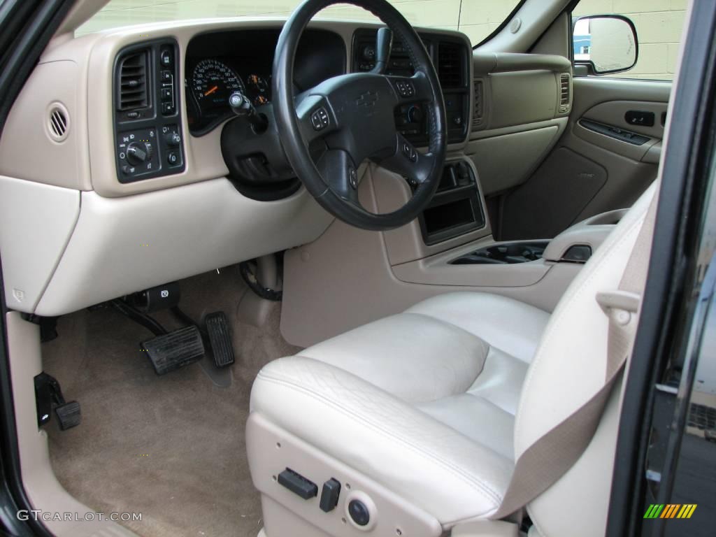 2005 Tahoe Z71 4x4 - Black / Tan/Neutral photo #13