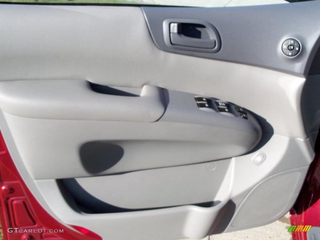 2011 Kia Sedona LX Gray Door Panel Photo #40618842