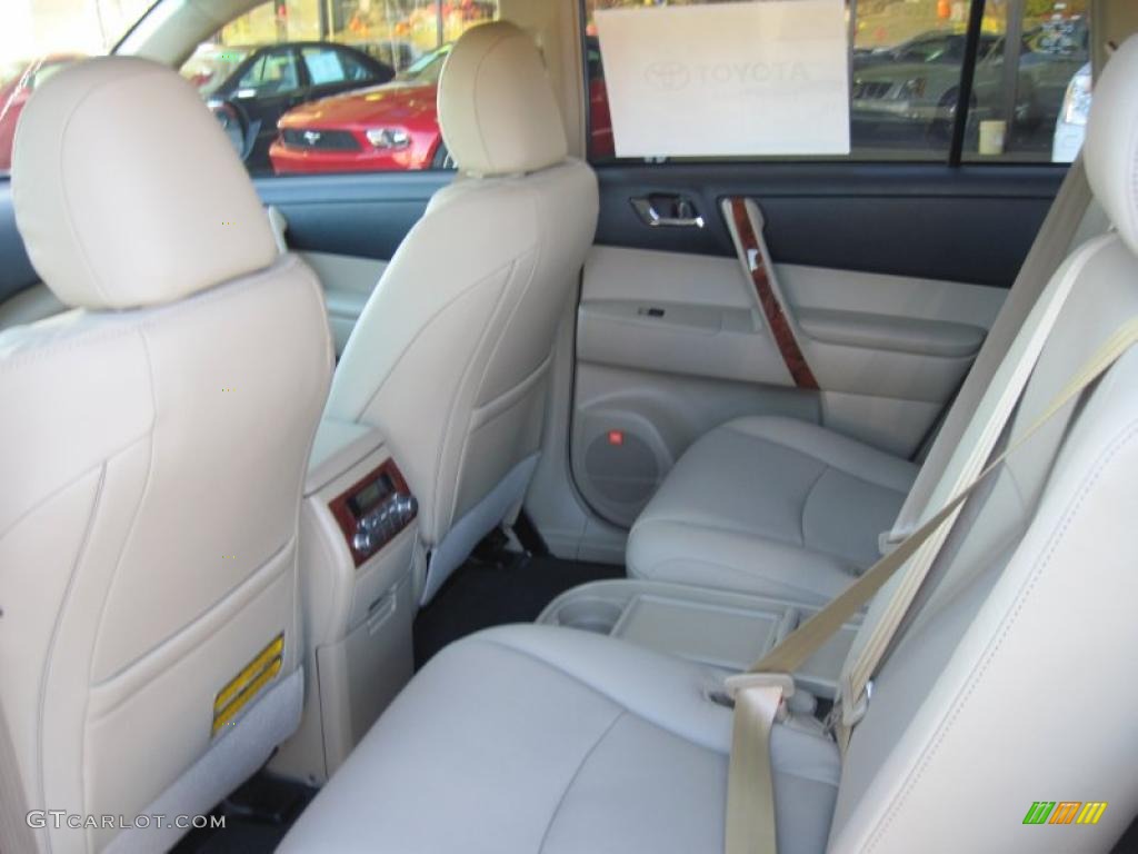 Sand Beige Interior 2011 Toyota Highlander Limited Photo #40619830