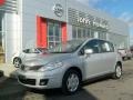 Brillant Silver - Versa 1.8 S Hatchback Photo No. 1