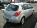 Brillant Silver - Versa 1.8 S Hatchback Photo No. 9