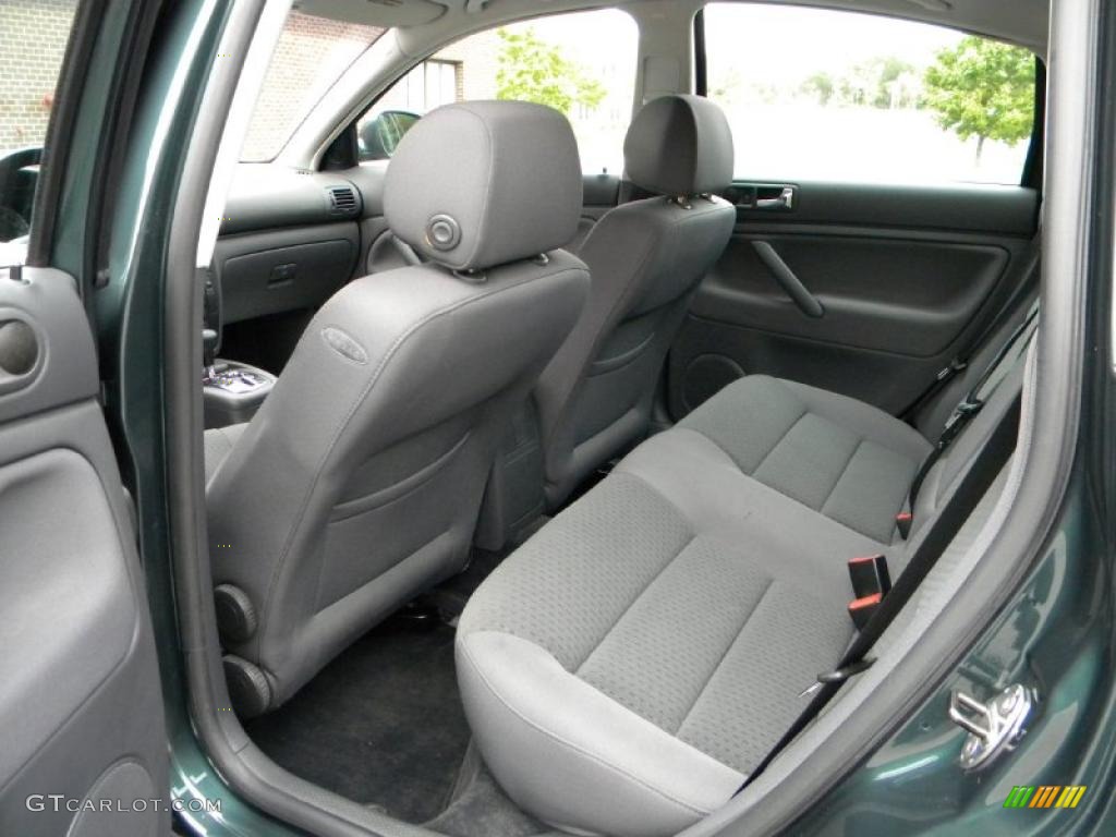 Grey Interior 2005 Volkswagen Passat GLS TDI Sedan Photo #40623850