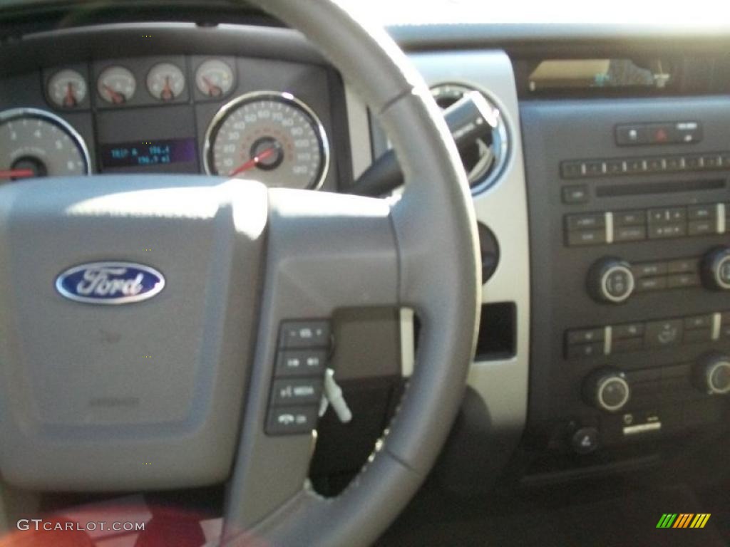 2010 F150 XLT SuperCrew - Ingot Silver Metallic / Medium Stone photo #3