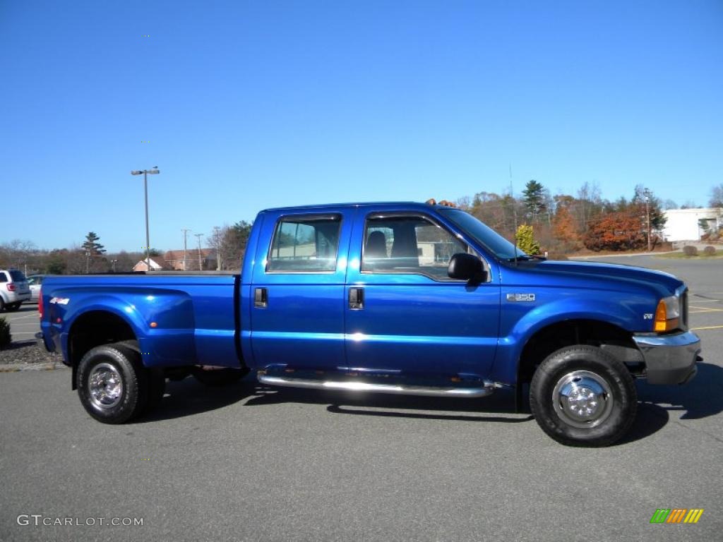 1999 F350 Super Duty XLT Crew Cab 4x4 Dually - Royal Blue Metallic / Blue photo #24