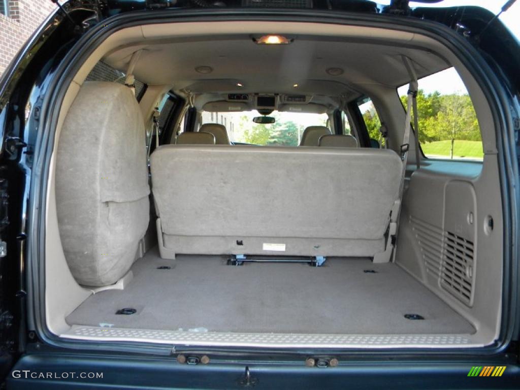 2004 Ford Excursion Limited 4x4 Trunk Photo #40627202