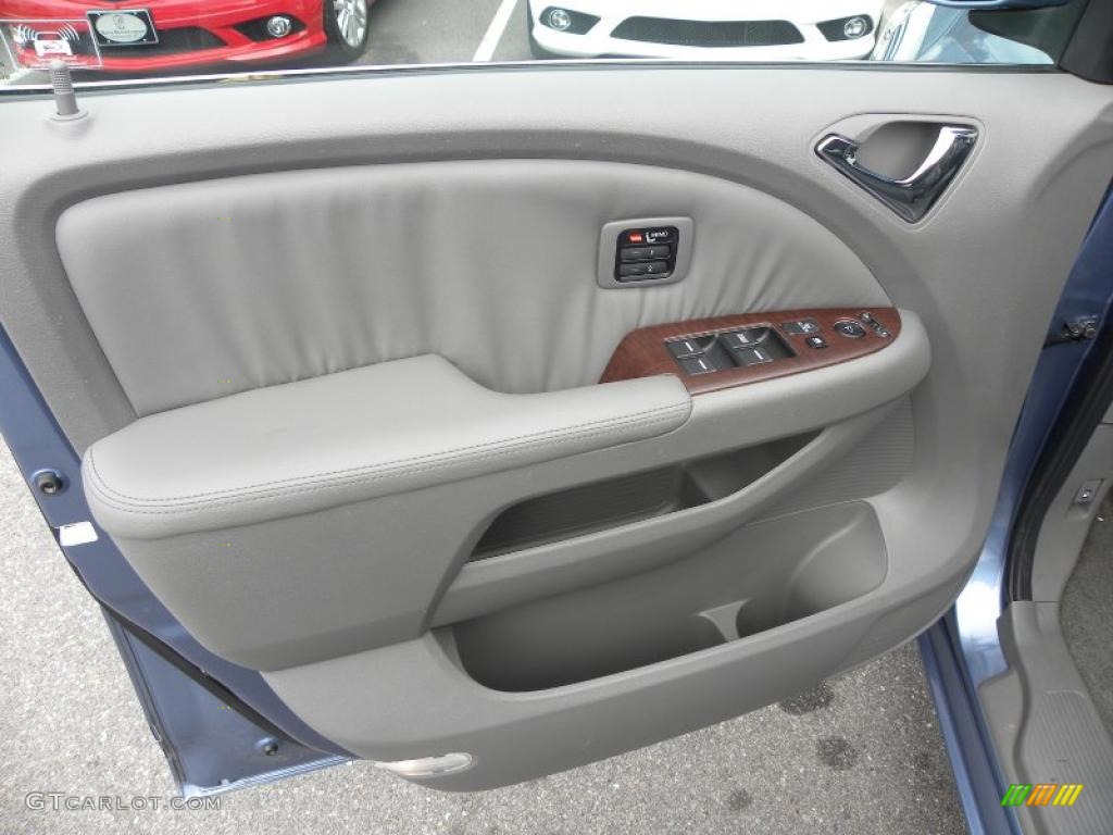 2008 Honda Odyssey Touring Gray Door Panel Photo #40627553