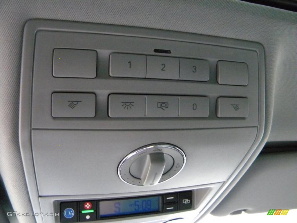 2004 Volkswagen Touareg V10 TDI Controls Photo #40628362