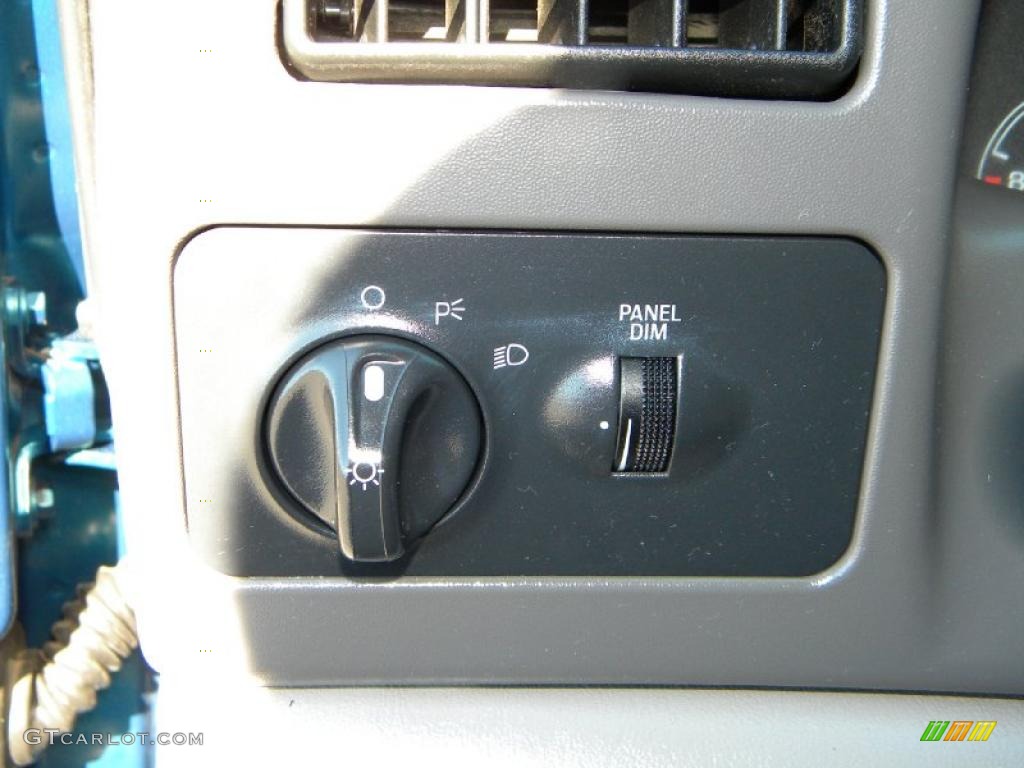 2000 F250 Super Duty XLT Regular Cab 4x4 - Island Blue Metallic / Medium Graphite photo #50