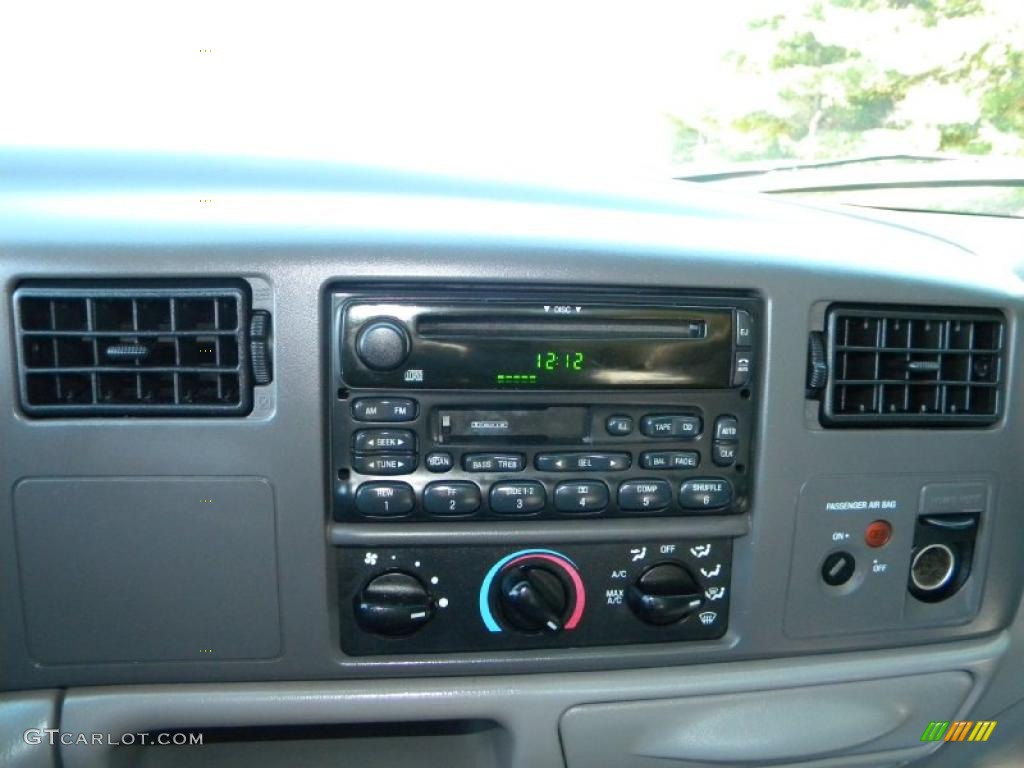 2000 F250 Super Duty XLT Regular Cab 4x4 - Island Blue Metallic / Medium Graphite photo #54