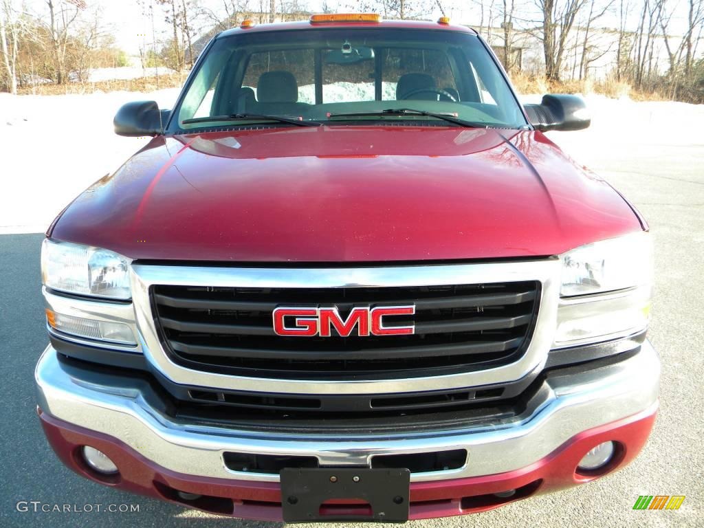 2005 Sierra 2500HD SLE Regular Cab 4x4 - Sport Red Metallic / Dark Pewter photo #9