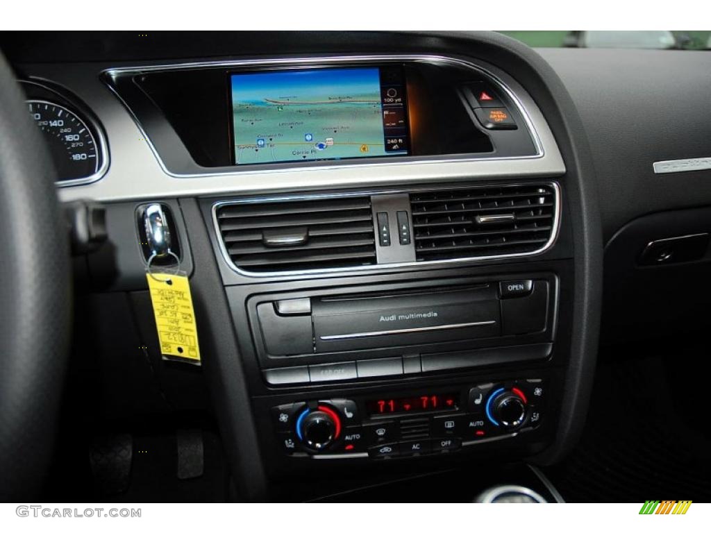 2010 Audi A5 2.0T quattro Coupe Controls Photo #40630870