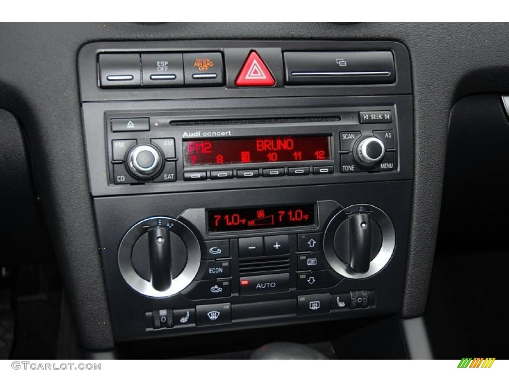 2007 Audi A3 2.0T Controls Photo #40631641