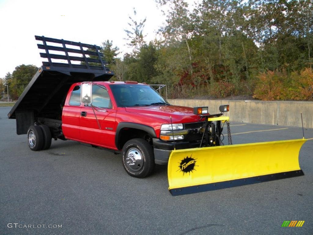 2001 Silverado 3500 Extended Cab 4x4 Chassis Plow Truck - Victory Red / Graphite photo #3