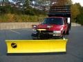 2001 Victory Red Chevrolet Silverado 3500 Extended Cab 4x4 Chassis Plow Truck  photo #29