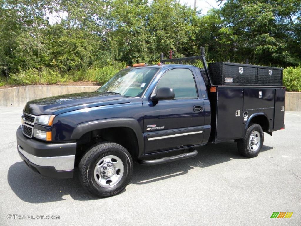 2006 Chevrolet Silverado 2500HD LT Regular Cab 4x4 Chassis Exterior Photos