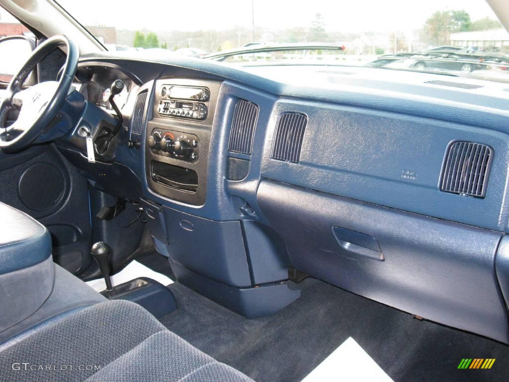 2002 Ram 1500 Sport Quad Cab 4x4 - Atlantic Blue Pearl / Navy Blue photo #38