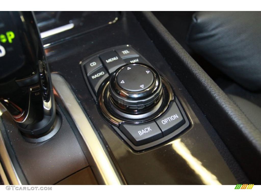 2010 BMW 5 Series 535i Gran Turismo Controls Photo #40635678