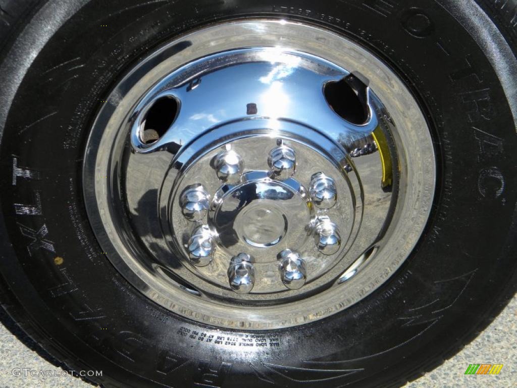 2004 Ford F350 Super Duty XL Regular Cab 4x4 Chassis Commercial Wheel Photo #40635962