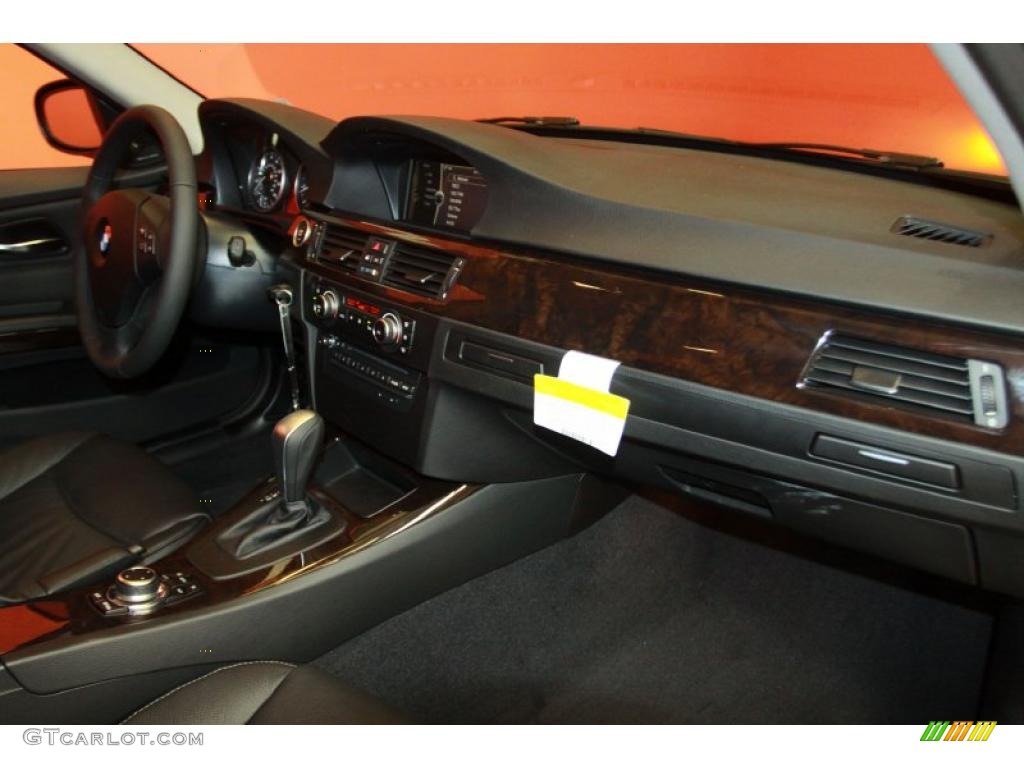 2011 3 Series 328i Sedan - Jet Black / Black photo #7