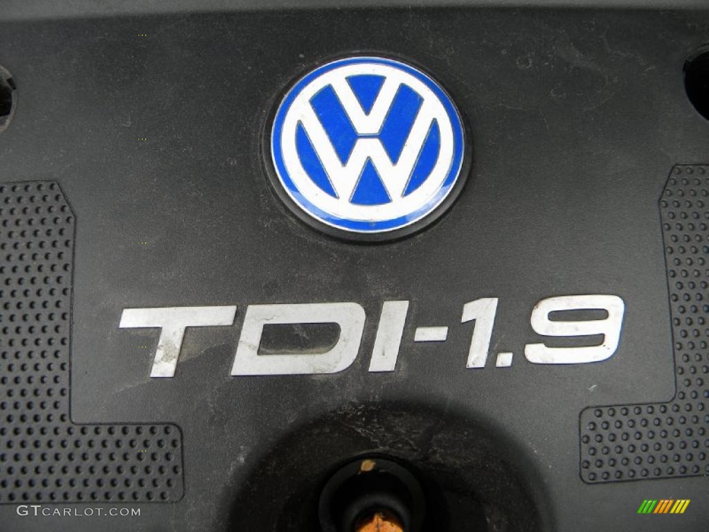 2001 Volkswagen Jetta GLS TDI Sedan Marks and Logos Photos