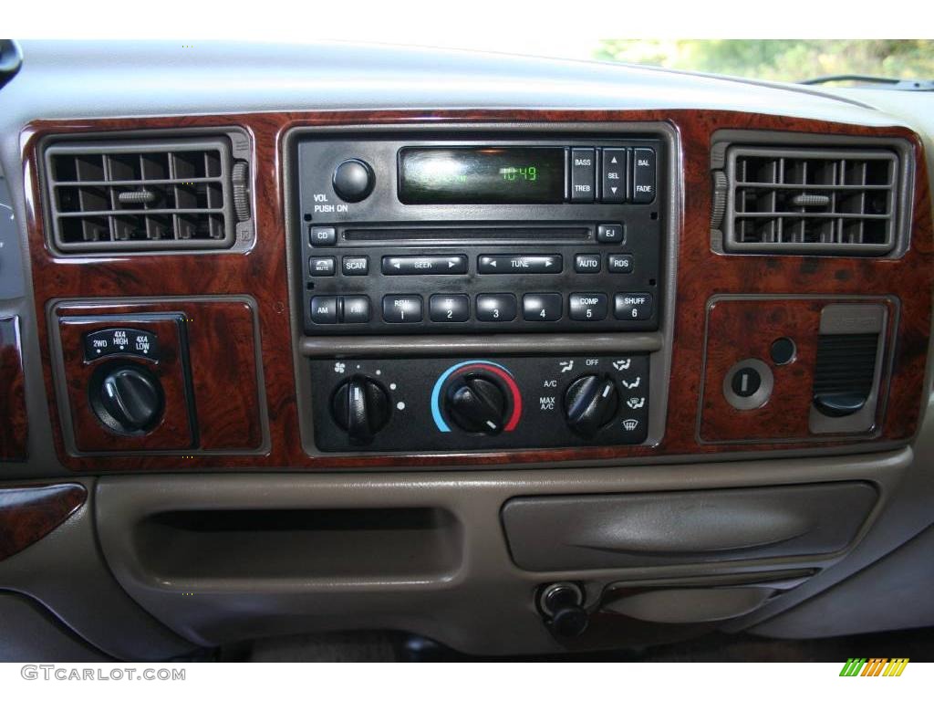 2000 Ford F350 Super Duty Lariat Extended Cab 4x4 Controls Photo #40636974