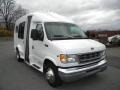 2002 Oxford White Ford E Series Cutaway E350 Commercial Passenger Van  photo #2