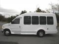 2002 Oxford White Ford E Series Cutaway E350 Commercial Passenger Van  photo #9