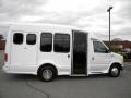 2002 Oxford White Ford E Series Cutaway E350 Commercial Passenger Van  photo #17