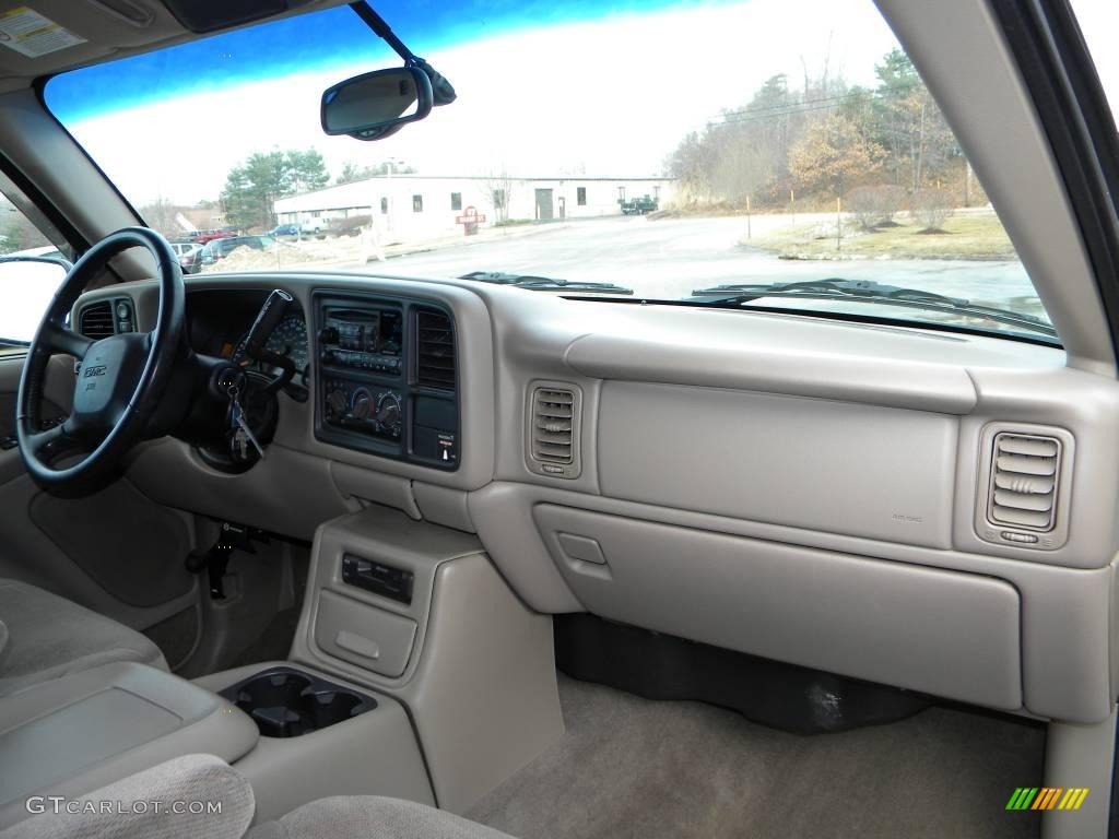 2002 GMC Sierra 1500 SLE Extended Cab 4x4 Neutral Dashboard Photo #40637322