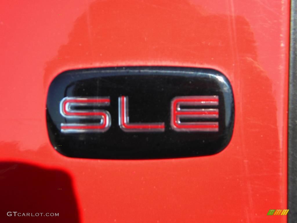 2004 GMC Sierra 2500HD SLE Regular Cab 4x4 Marks and Logos Photos