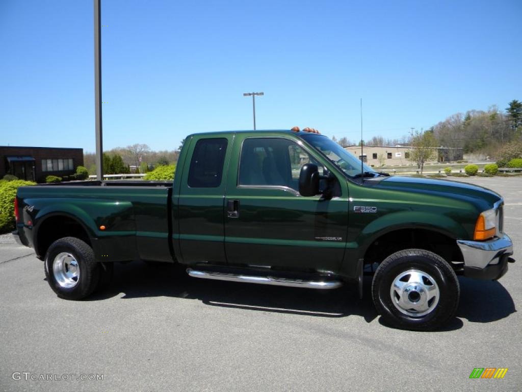 2000 F350 Super Duty XLT Extended Cab 4x4 Dually - Woodland Green Metallic / Medium Parchment photo #8