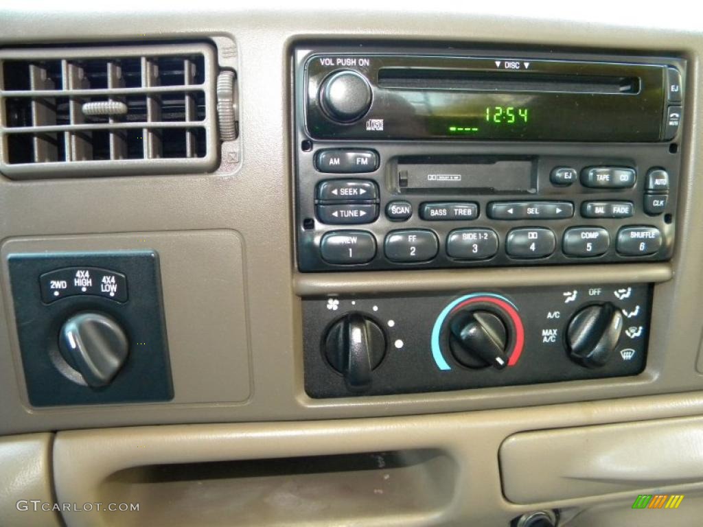 2000 F350 Super Duty XLT Extended Cab 4x4 Dually - Woodland Green Metallic / Medium Parchment photo #48