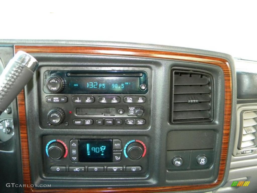 2004 Cadillac Escalade EXT AWD Controls Photo #40638722